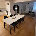 - Private Parking Vila Holsted