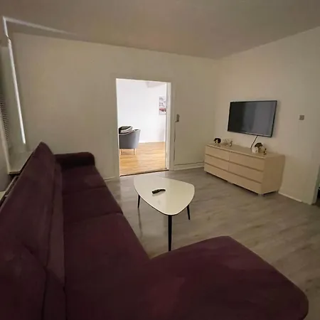 Villa - Private Parking *